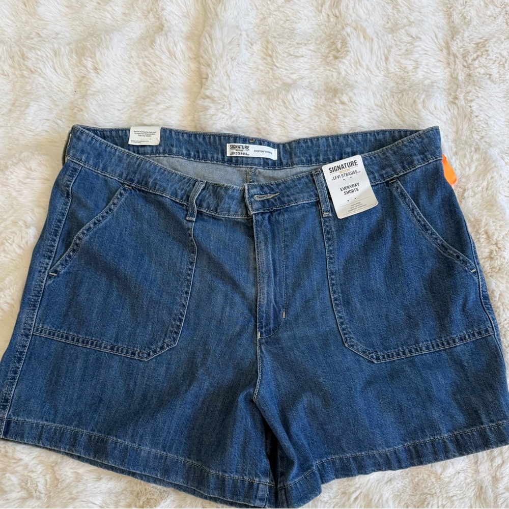 Signature Women's Classic Blue Jean Shorts